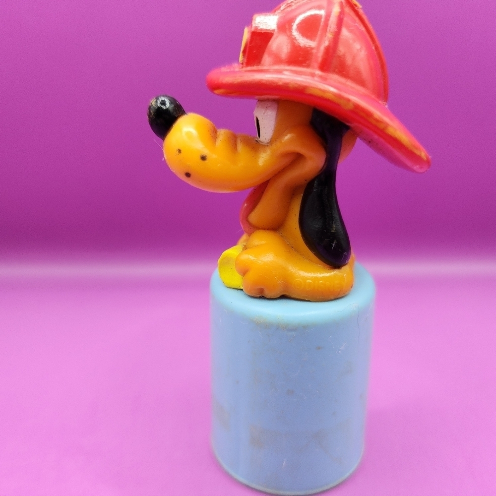 Vintage 80s Disney Pluto Fireman Shape Sorter Replacement 3.5" - Picture 4 of 6